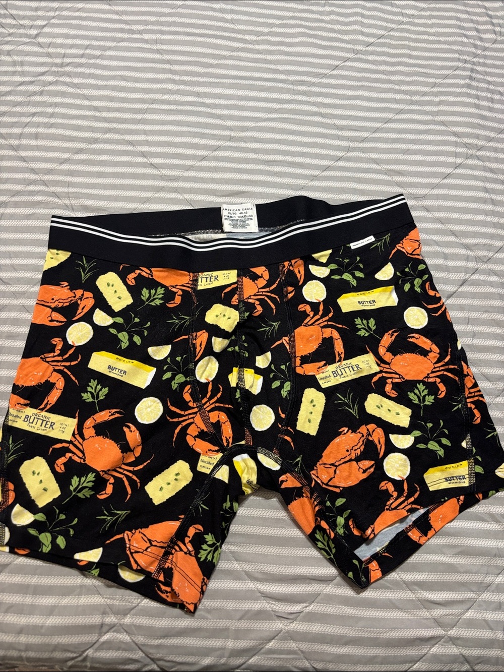 Men’s Black Crab-Print Swim Trunks